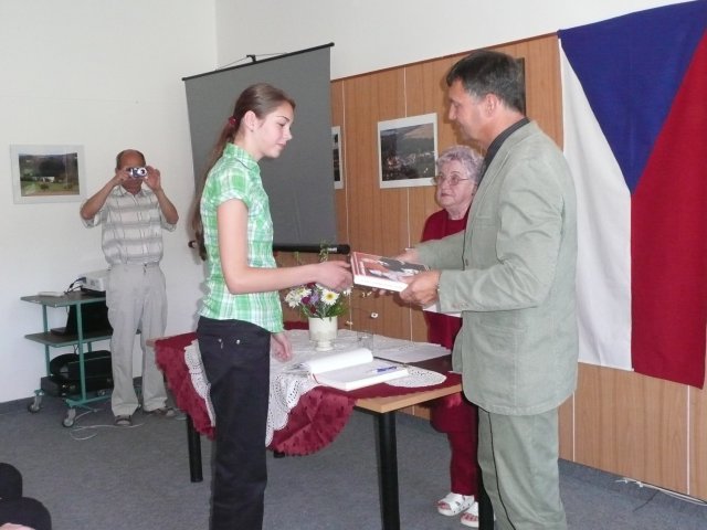 p1000486