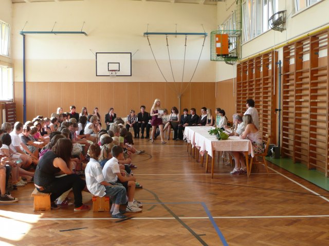 p1000573
