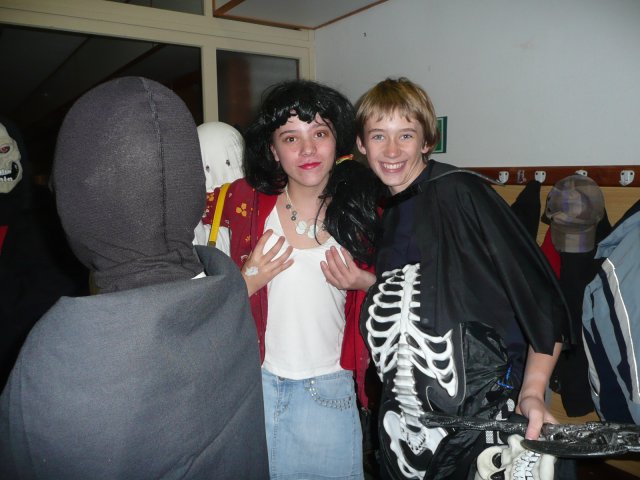 Halloween party v tělocvičně školy 26.10.2010