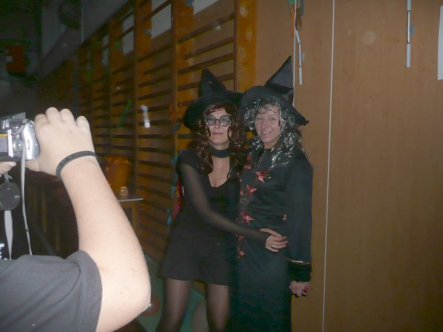 Halloween party v tělocvičně školy 26.10.2010