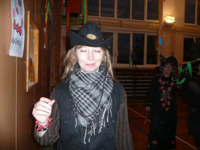 Halloween party v tělocvičně školy 26.10.2010