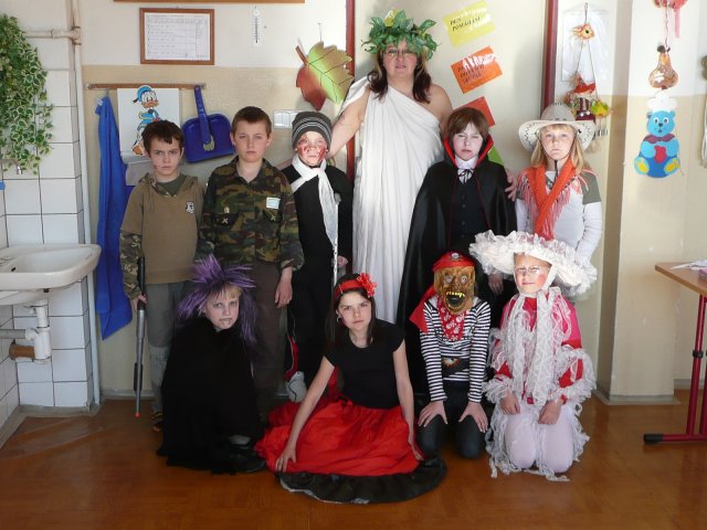 Masopust 8. 3. 2011 v tělocvičně školy