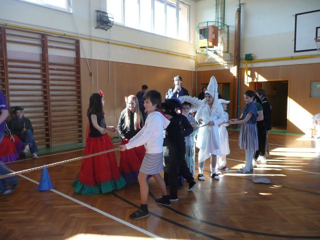 Masopust 8. 3. 2011 v tělocvičně školy