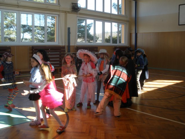 Masopust 8. 3. 2011 v tělocvičně školy