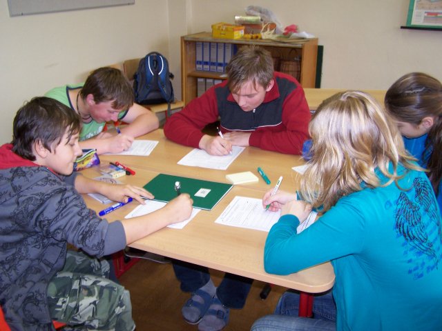 Projektový den žáků 8. a 9. ročníku  matematické gramotnosti - Rozumíme penězům