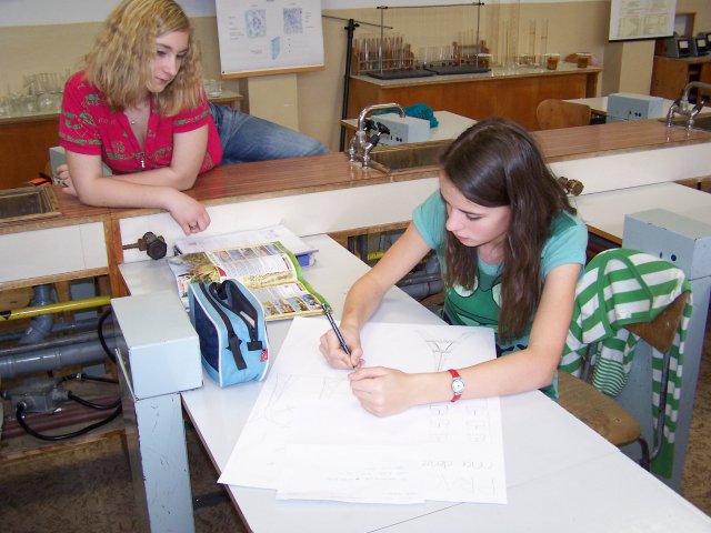 Projektový den žáků 8. a 9. ročníku  matematické gramotnosti - Rozumíme penězům