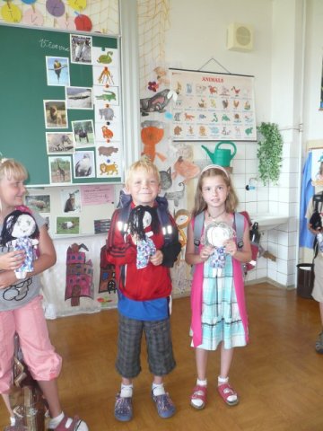 Pracovní činosti 3.r. - panenka - 2011