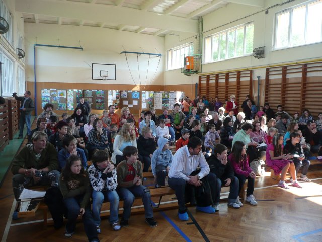 Vernisáž výtvarné soutěže "Silnice a my" 5. 5. 2011