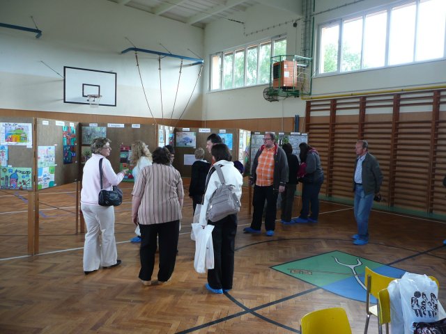 Vernisáž výtvarné soutěže "Silnice a my" 5. 5. 2011