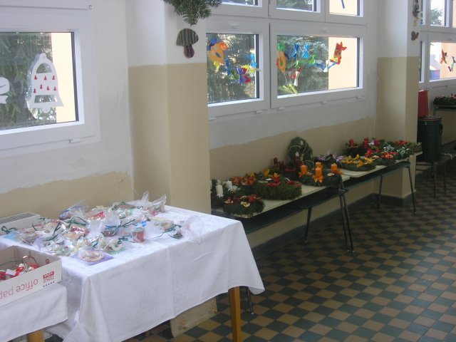 Vánoční dílna konaná v sobotu 27.11.2010  v prostorách školy