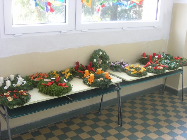 Vánoční dílna konaná v sobotu 27.11.2010  v prostorách školy