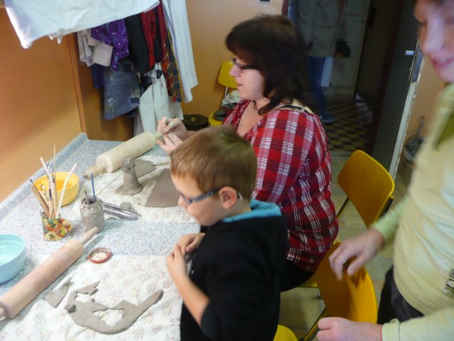 Vánoční dílna konaná v sobotu 27.11.2010  v prostorách školy