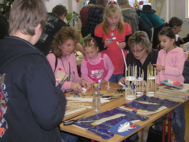 Vánoční dílna konaná v sobotu 27.11.2010  v prostorách školy