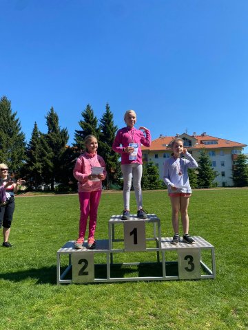 e5a37733-da42-42a5-9378-6290aa3351c3