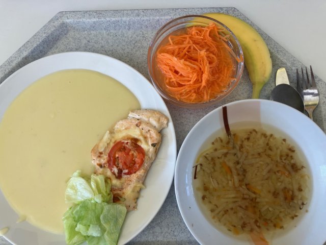 kedlubnová s pohankou, kuřecí s bramborovou kaší