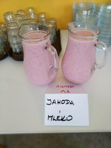 Jahodové mléko
