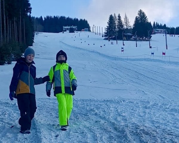 07993323-9bde-4d69-864d-149779e9d806