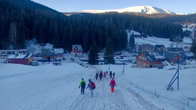 5b5ea3bc-1b3c-4784-a4df-c02622b3cc00