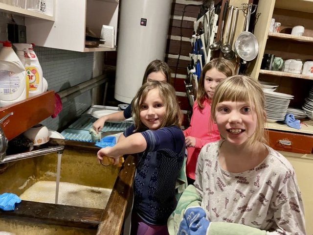 9b3dd37d-7c7d-4612-ace9-863ec37a7884