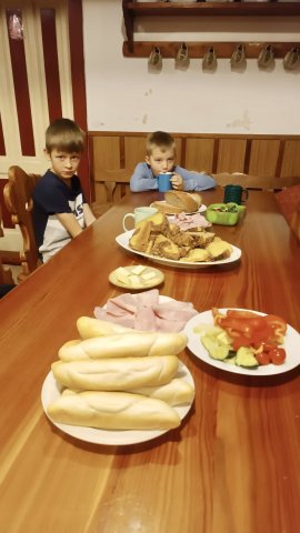 ec6f12d3-2640-44dc-bb2e-d1a195ed25a0