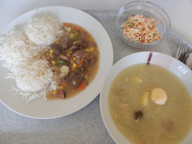 kulajda, hovězí nudličky se zeleninou, rýže