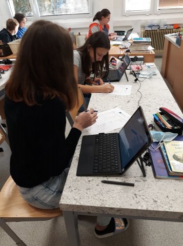 261139915_603920077608187_2651291082983961103_n