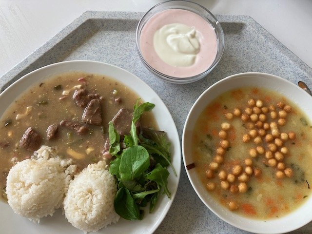 rybí polévka, rozuteklý ptáček, rýže