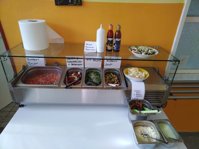 salátový bar