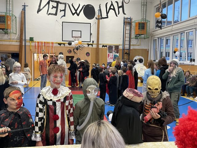 0dc7a7c4-1adf-472a-ac2d-e024a80d2491