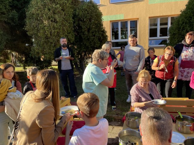 17aafc6f-ed38-455c-a8ac-383d316feba4