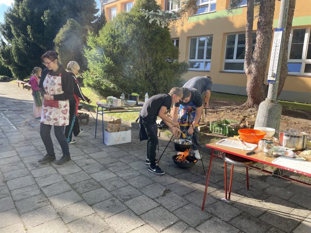 19d0fe80-7063-488d-91fb-6c8cac44d694