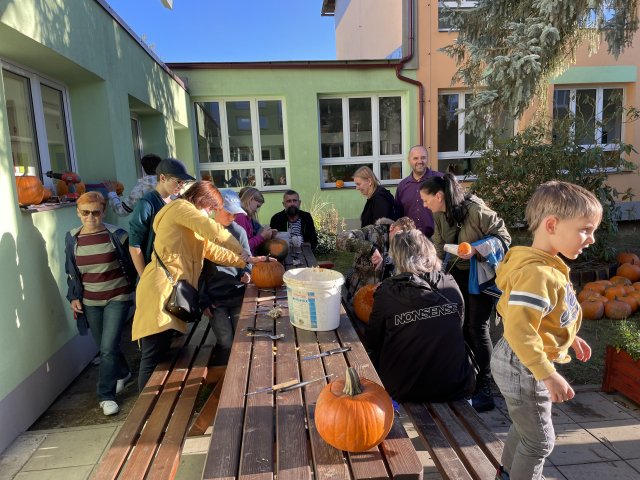 332d82ee-5c09-4230-9d12-d5fa05a685fe