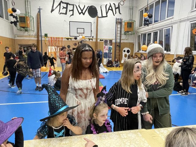 38833219-554d-45fc-bee4-d97cc07c650c