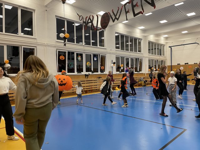 4c6c114e-e5ca-4332-bc53-0aa26f5c6910