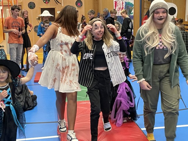 62f5c96c-fbf9-4577-8379-aca1f25ef9ad