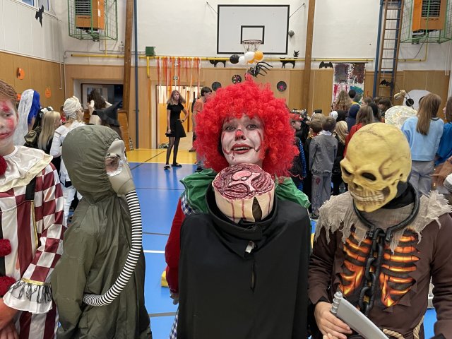 70562709-34f1-444d-ab92-0339fc5e1ff2