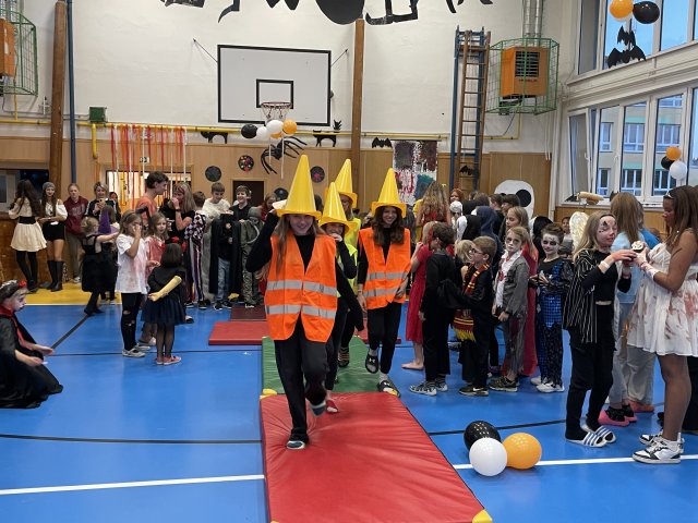 8325e3a8-a06a-42ef-bca2-c03fe7016fd7