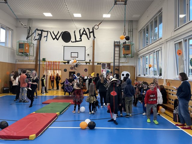 927b0f7f-1090-47fc-88b7-3d78bd12bb3a