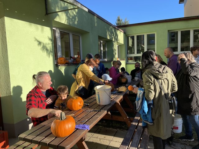 b31da8b6-ff61-4895-a10c-fc8b505097ec