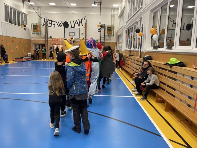 ca4f809a-662b-4d33-9324-efafc2169534