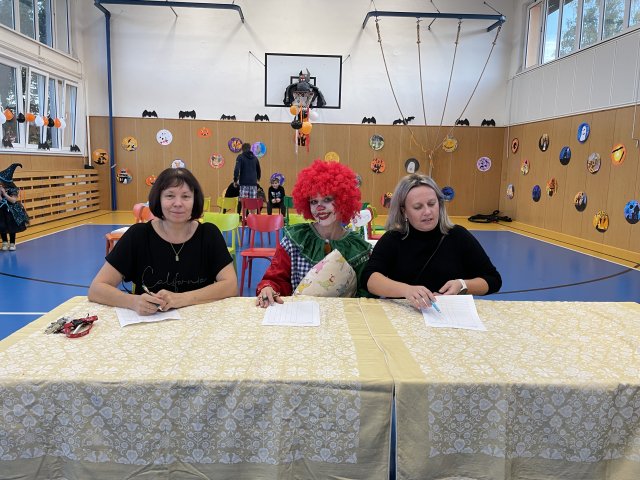 f468a841-537c-49ad-a6f5-feb95b7d92b1