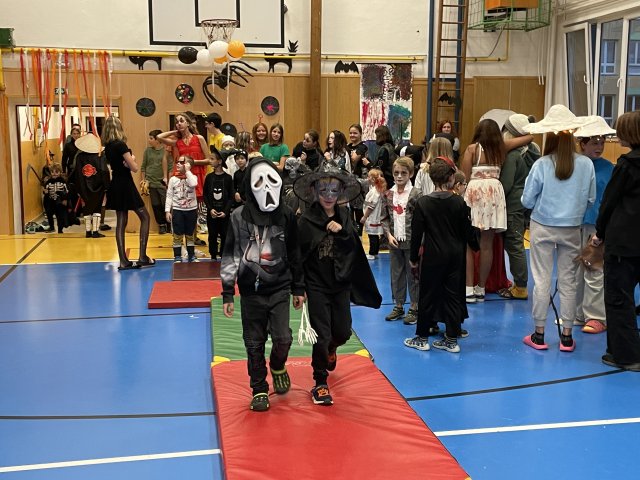 f679a1a9-89f6-4999-acdd-8294e52dec5b