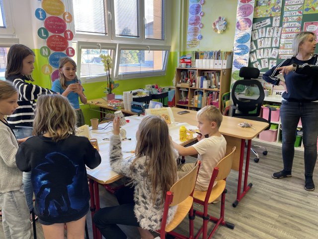 f77723de-e451-402c-99c5-9ec21ccb87e9