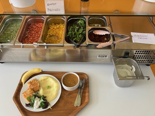 polévka z hlívy, smažená treska s bramborovou kaší