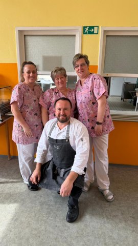 ee937367-e00b-4584-b9d2-c4a8eaa30e21