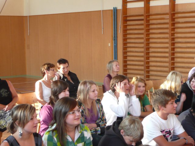 p1000635