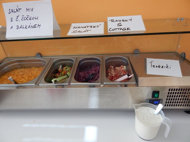 salátový bar