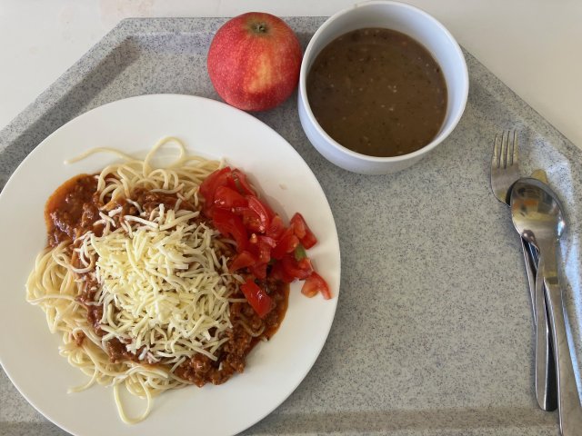 hrstková polévka, Milánské špagety