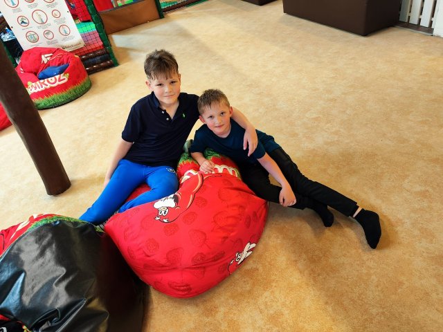 83c4f979-0472-4c60-b77e-29c6210d6c35