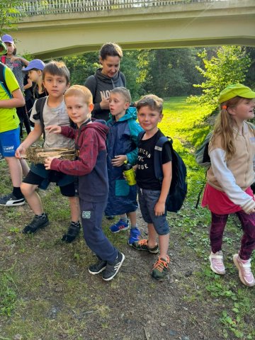 e9b0cf98-a758-41c9-9c13-87232e71da93